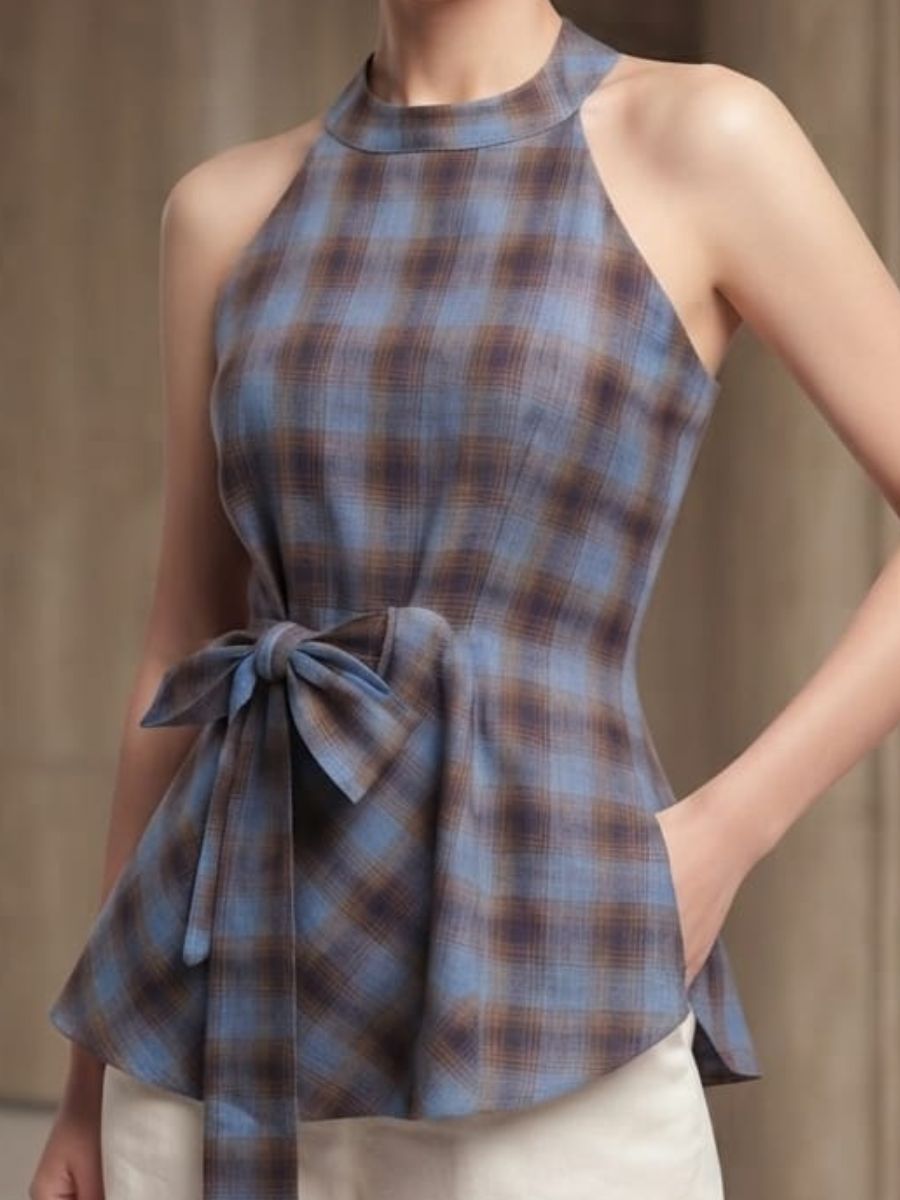 ModaFesta -Halter neckline